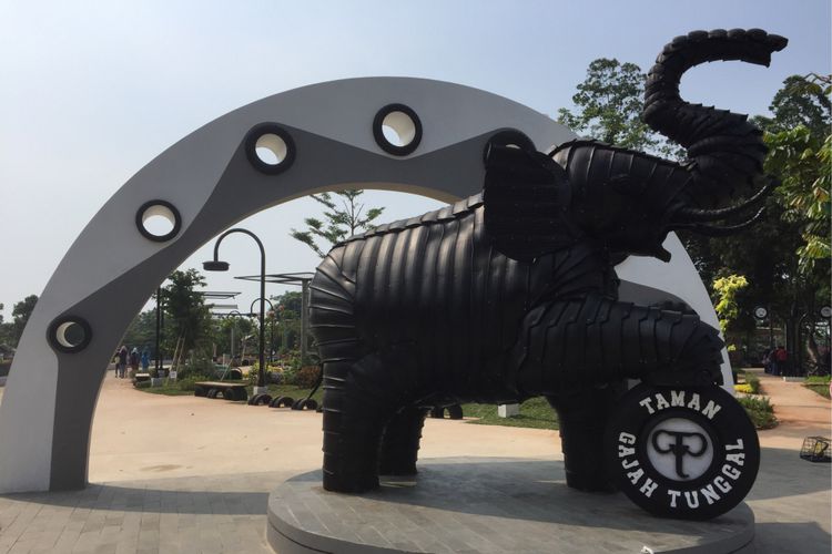 patung gajah di taman gajah tunggal tangerang