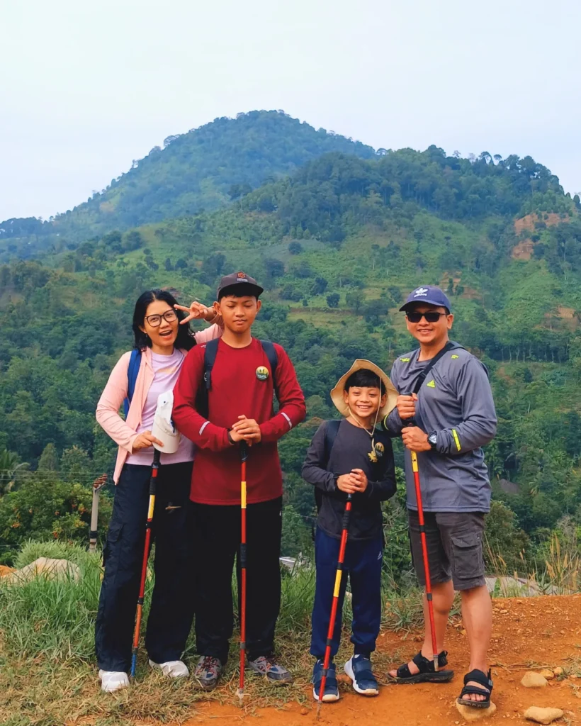 Trekking Sentul Ke Leuwi Asih bersama Lintas Alam Sentul dan Wasilah Trekking Sentul